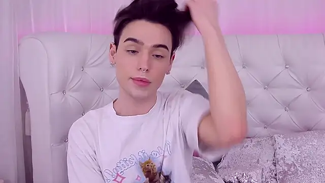 RobbyCharming online show from March 3, 1:49 am