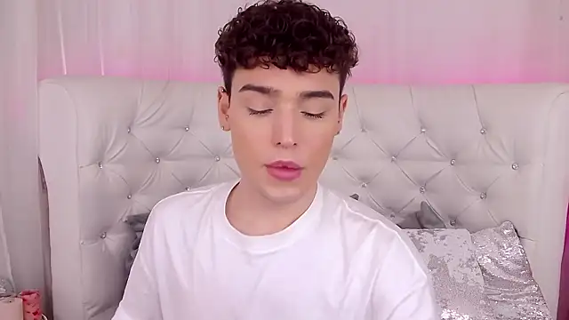 RobbyCharming online show from September 20, 3:44 am