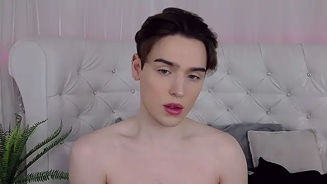 RobbyCharming online show from April 11, 4:20 am