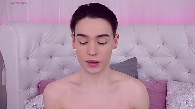 RobbyCharming online show from March 13, 7:50 pm