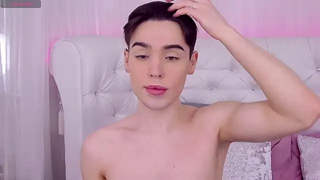 RobbyCharming online show from March 17, 7:48 pm