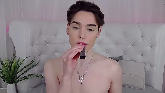 RobbyCharming online show from March 20, 4:24 am