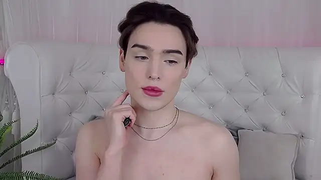 RobbyCharming online show from April 26, 4:43 am