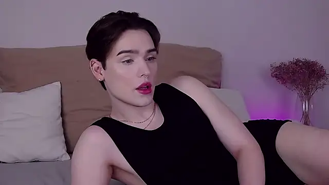 RobbyCharming online show from June 6, 7:57 am