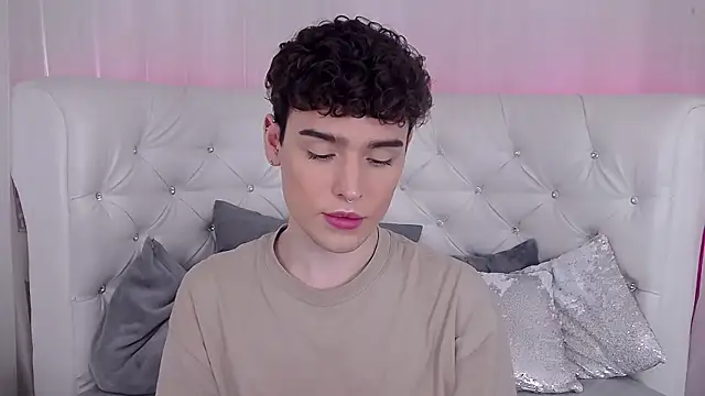 RobbyCharming online show from October 11, 4:35 am