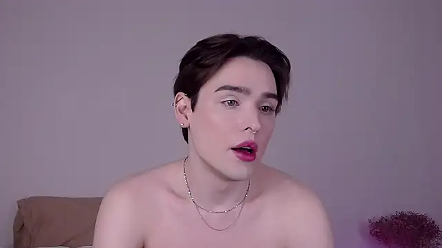RobbyCharming online show from June 7, 8:41 am