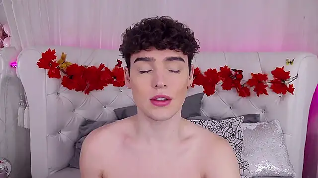 RobbyCharming online show from October 31, 3:47 am