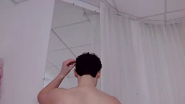 RobbyCharming online show from February 1, 5:06 am