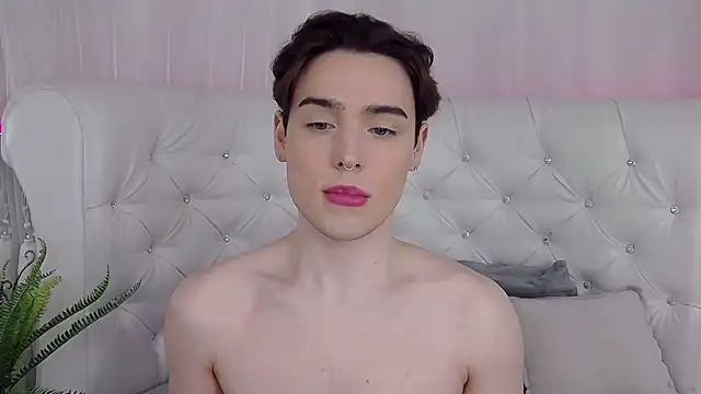 RobbyCharming online show from April 13, 4:27 am