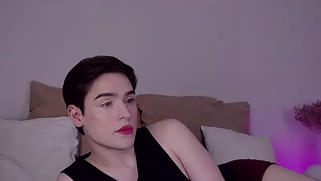 Snapshot of RobbyCharming chatting on July 17, 9:06 am RobbyCharming online show from July 17, 9:06 am