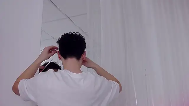 RobbyCharming online show from September 28, 3:46 am