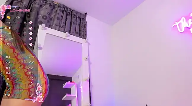 Snapshot of dana_montana_ chatting on February 9, 6:43 am dana montana online show from February 9, 6:43 am