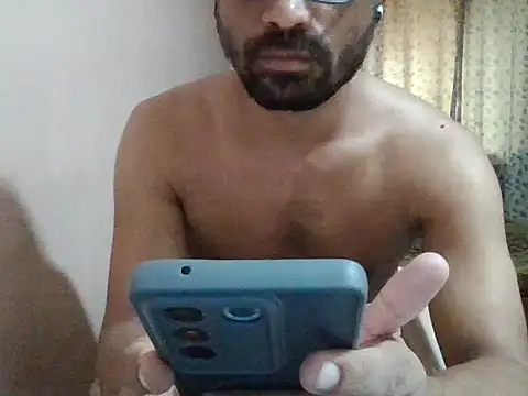Snapshot of sexx4 chatting on June 24, 9:08 am sexx4 online show from June 24, 9:08 am