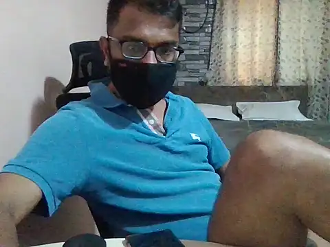 sexx4 online show from March 13, 8:19 am