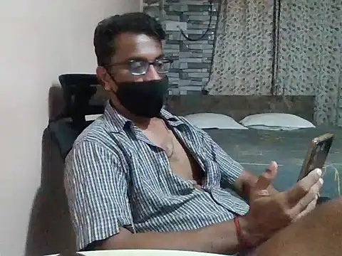 sexx4 online show from April 16, 9:15 pm