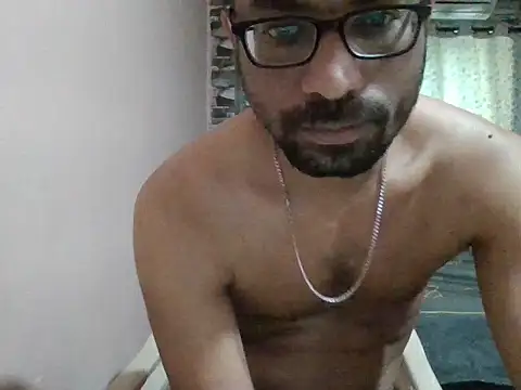 Snapshot of sexx4 chatting on November 17, 6:28 am sexx4 online show from November 17, 6:28 am