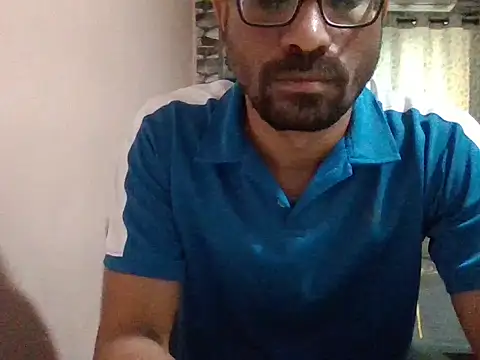 Snapshot of sexx4 chatting on November 14, 8:40 am sexx4 online show from November 14, 8:40 am