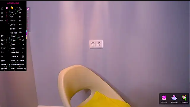 BubbbleGumm online show from December 13, 8:04 pm