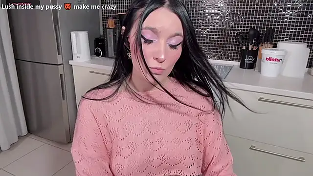 ariel aspen online show from October 7, 9:05 pm