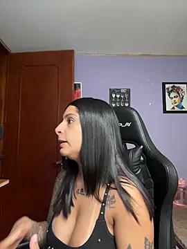 charlotte stevenss  online show from July 20, 4:09 pm