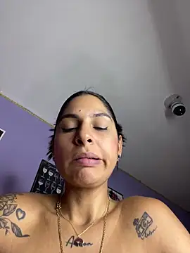 charlotte stevenss  online show from March 5, 8:21 pm
