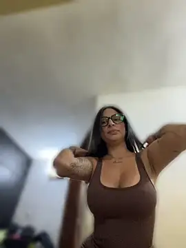 charlotte stevenss  online show from April 14, 1:38 pm