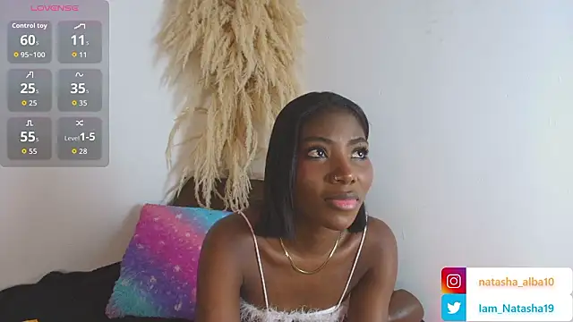 NatashaEgnath online show from January 14, 11:58 am