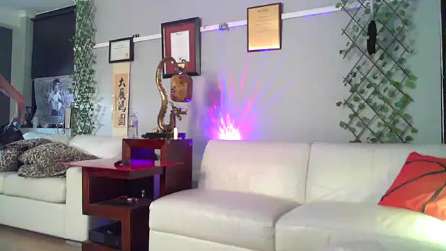 OSIRlS online show from March 27, 4:52 pm