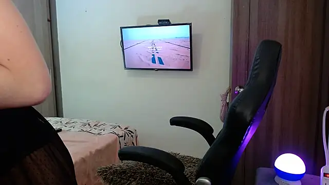 gooddes303salome online show from January 18, 1:31 am