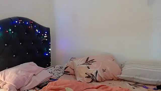 gooddes303salome online show from September 27, 8:42 am