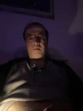 Snapshot of Maxi7hot chatting on February 4, 11:22 pm Maxi7hot online show from February 4, 11:22 pm