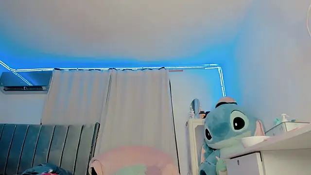 Yellowranger1 online show from January 14, 2:37 am