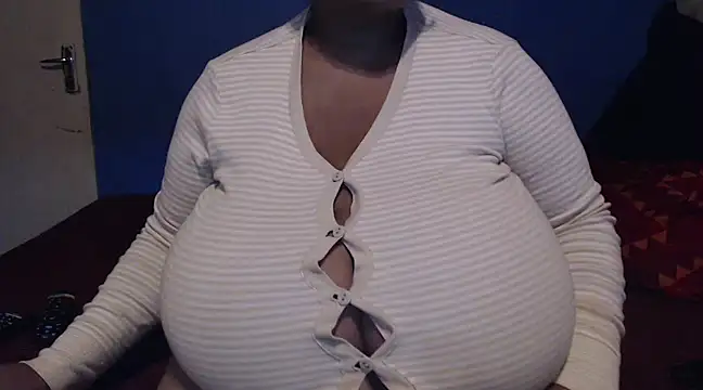 Snapshot of CUTEFIRMMELONSS chatting on March 6, 9:20 pm CUTEFIRMMELONSS online show from March 6, 9:20 pm