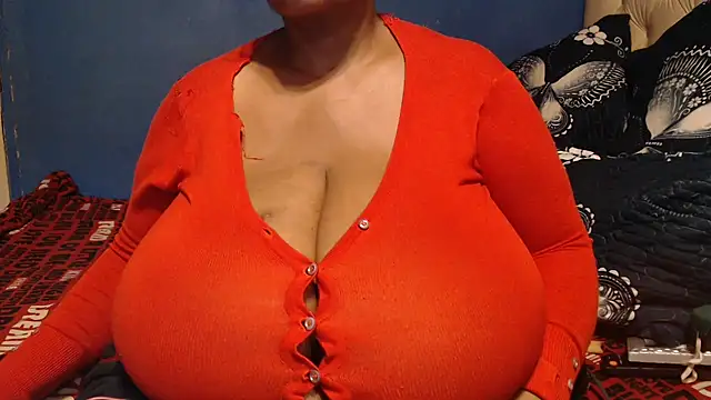 CUTEFIRMMELONSS online show from March 23, 7:36 pm