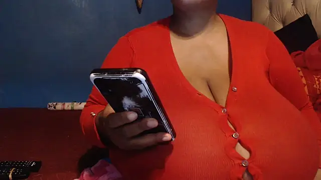 Snapshot of CUTEFIRMMELONSS chatting on February 21, 8:38 pm CUTEFIRMMELONSS online show from February 21, 8:38 pm