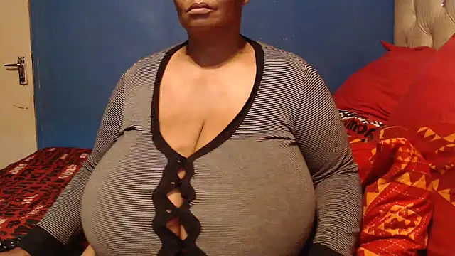 Snapshot of CUTEFIRMMELONSS chatting on November 8, 7:50 pm CUTEFIRMMELONSS online show from November 8, 7:50 pm