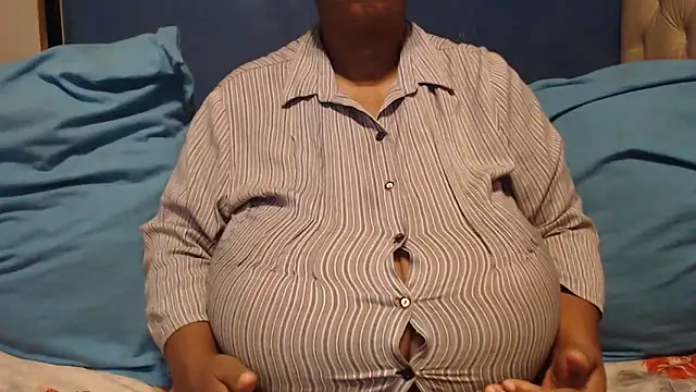 CUTEFIRMMELONSS online show from February 10, 4:00 am