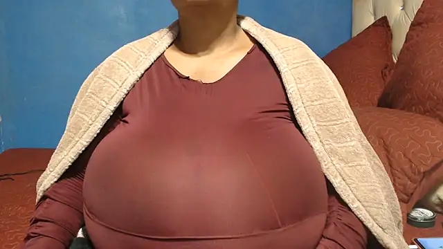 Snapshot of CUTEFIRMMELONSS chatting on May 23, 4:50 pm CUTEFIRMMELONSS online show from May 23, 4:50 pm