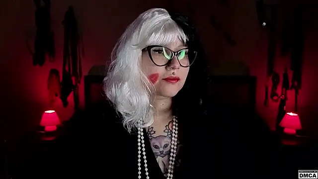 Snapshot of Amanita__Pantherina chatting on November 1, 4:01 pm Amanita Pantherina online show from November 1, 4:01 pm