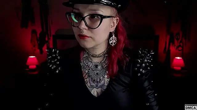 Snapshot of Amanita__Pantherina chatting on December 3, 11:09 am Amanita Pantherina online show from December 3, 11:09 am