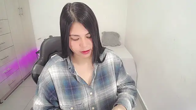 Youlittlepervertt  online show from January 11, 5:14 am