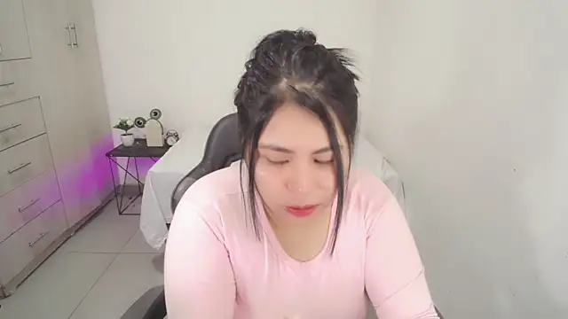 Youlittlepervertt  online show from February 5, 2:40 am