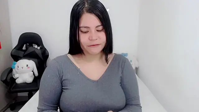 Snapshot of Youlittlepervertt_ chatting on February 19, 12:14 am Youlittlepervertt online show from February 19, 12:14 am