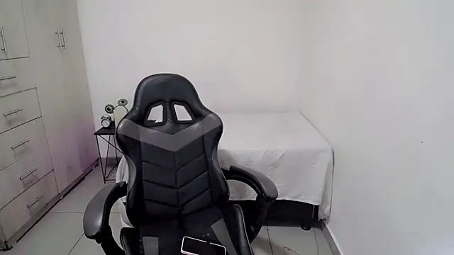 Youlittlepervertt  online show from February 25, 11:26 pm