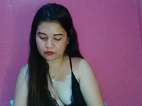 cutie jane2022 online show from April 10, 7:32 pm