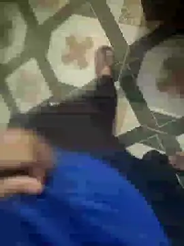 Snapshot of Deshilund9 chatting on January 6, 6:58 am Deshilund9 online show from January 6, 6:58 am