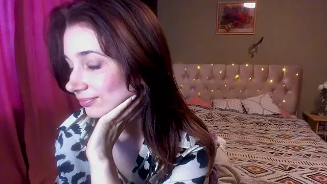 Carina E online show from February 1, 8:56 am