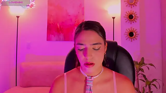 MariamRivera  online show from September 26, 11:33 pm