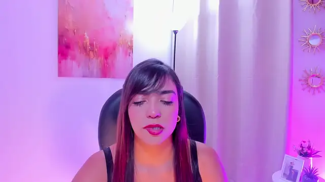 Snapshot of MariamRivera_ chatting on March 11, 12:15 am MariamRivera online show from March 11, 12:15 am