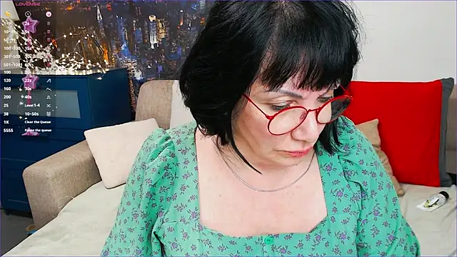 SquirtySlut online show from March 6, 5:54 pm